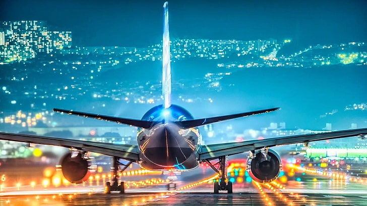 شركة طيران ، طائرة ، أضواء المدينة ، سفر جوي ، طيران ، طائرة ، مطار ، أضواء ، ليل، خلفية HD