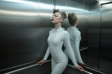 женский белый комбинезон, мода, женщины, модель, комбинезоны, лифт, HD обои HD wallpaper