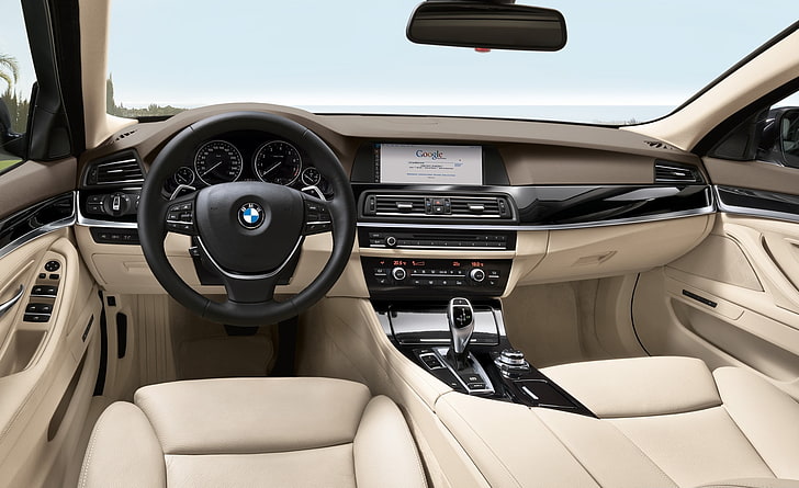 BMW 5 Series Touring F11 Interior HD Wallpaper ، سيارة BMW باللونين الأسود والبيج ، والسيارات ، و BMW ، و bmw 5 series بجولة داخلية f11 ، و bmw 5 interior، خلفية HD