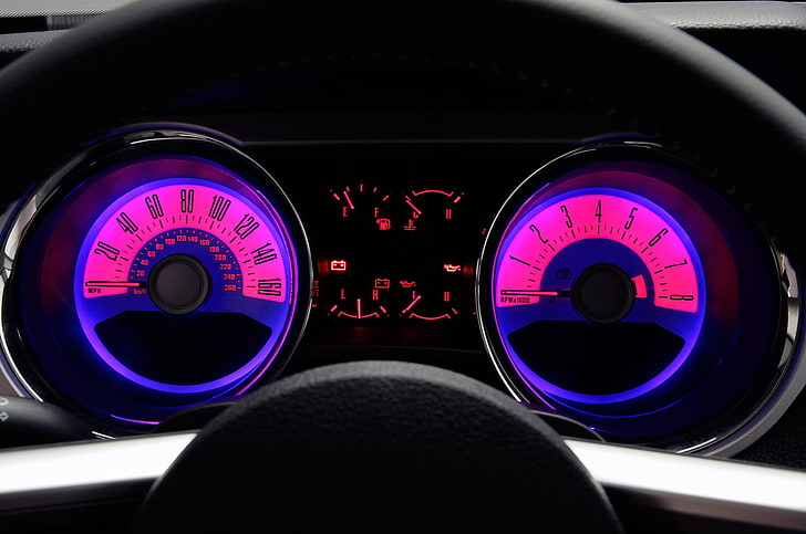 panel de instrumentos digitales del vehículo negro, dispositivos, velocidad, velocímetro, Mustang, la rueda, 2011 Ford Mustang GT, Fondo de pantalla HD