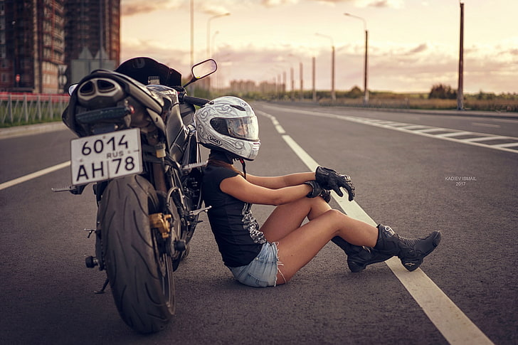 Mujeres, modelo, Kadiev Ismail, mujeres con bicicletas, casco, motocicleta,  Fondo de pantalla HD | Wallpaperbetter