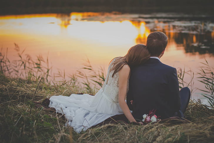 bride, couple, groom, husband, lake, love, marriage, married, newlyweds, park, people, sitting, together, wife, HD wallpaper