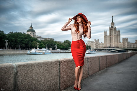 女性の赤鉛筆のスカート、屋外の女性、赤毛、ジョージー・チェルニャディエフ、 HDデスクトップの壁紙 HD wallpaper