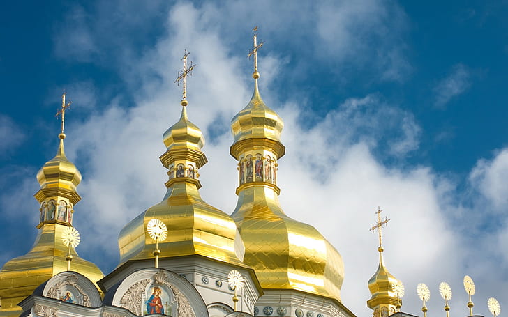 Тапети Църква Златни куполи и икони. Разделителна способност на изображението 2560 × 1600, HD тапет