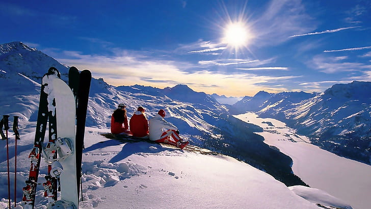 Sporty zimowe, snowboard, dwie narty śnieżne i jedna snowboard, zima, sport, snowboard, Tapety HD