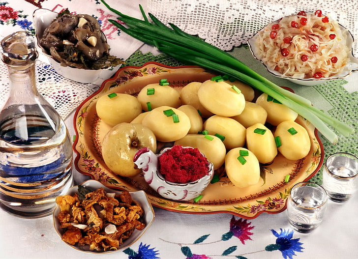 tray of peeled potatoes, potatoes, mushrooms, herbs, drink, HD wallpaper