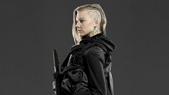 Hunger Games Natalie, Natalie Dormer, skådespelerska, blondin, rakat huvud, grå bakgrund, Cressida, sidrakning, HD tapet HD wallpaper