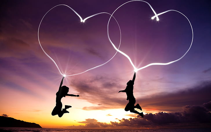 Love Up in The Air, silhouette di donne che fanno forma di cuore, disegni, coppia, cuori, tramonto, cielo, Sfondo HD