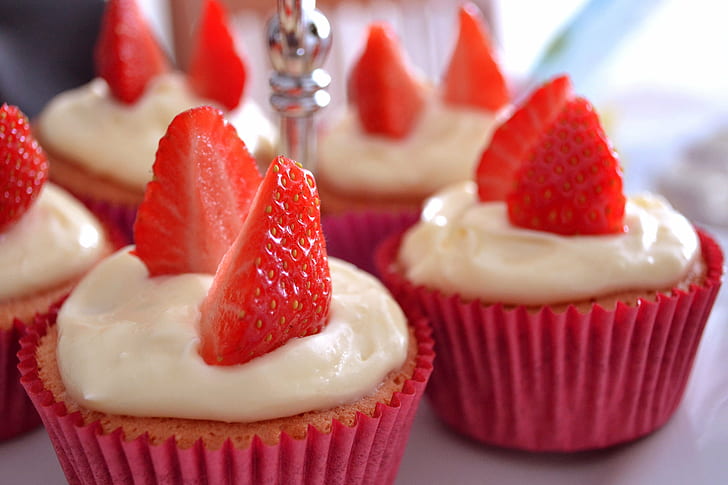 strawberry cupcakes on white surface, Strawberry, cupcakes, white surface, homemade, cupcake, delicious, food, sweet, sugars, fat, nikon  d3100, close-up, fruit, cream, vanilla, calories, muffin, butter, meal, delicacy, goody, dessert, in-between, random, cake, sweet Food, HD wallpaper
