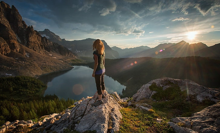 celana hitam wanita, alam, fotografi, pemandangan, pagi, sinar matahari, danau, hiking, pegunungan, hutan, sinar matahari, wanita, pirang, awan, langit, Wallpaper HD