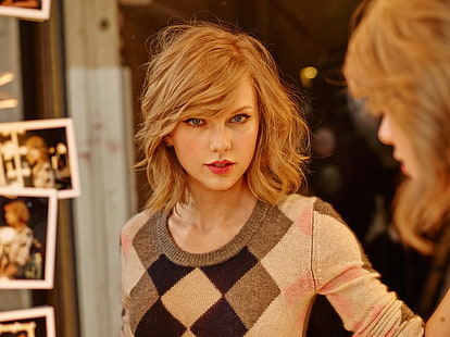 Taylor Swift, Taylor Swift, wanita, penyanyi, pirang, sweter, mata biru, selebriti, lipstik merah, Wallpaper HD HD wallpaper
