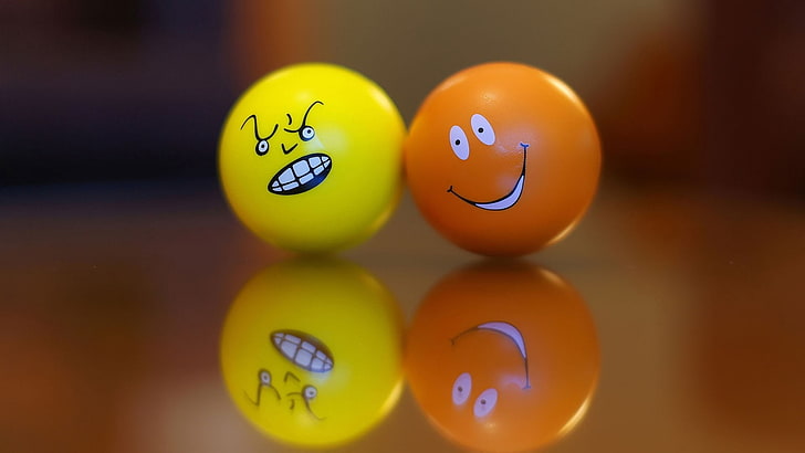 كرات emojie صفراء وبرتقالية ، كرات ، مشاعر ، سطح، خلفية HD