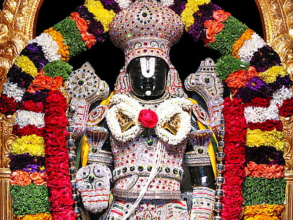 Lord Balaji At Iskcon Temple, fleurs de couleurs assorties, Dieu, Lord Balaji, seigneur, balaji, Fond d'écran HD HD wallpaper