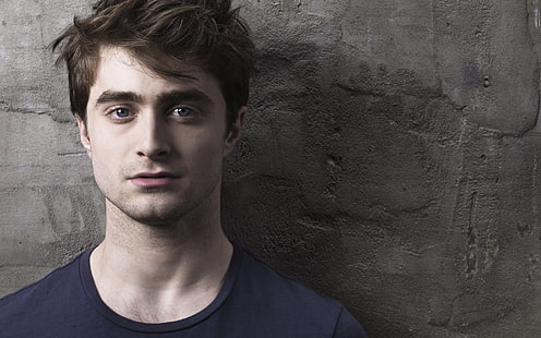 Daniel Radcliffe Look, kemeja leher kru biru pria, aktor, selebriti, daniel radcliffe, harry potter, Wallpaper HD HD wallpaper