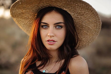 ผู้หญิง Aurela Skandaj สีน้ำตาลตาสีฟ้าใบหน้าหมวกนางแบบภาพบุคคล, วอลล์เปเปอร์ HD HD wallpaper
