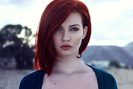 여자의 빨간 립스틱, 여자, 모델, 빨간 머리, 뷰어를보고, 빨간 립스틱, 파란 눈, Katerina Roustemi, HD 배경 화면 HD wallpaper