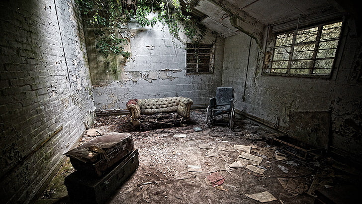 silla de ruedas negra, edificio, edificio antiguo, abandonado, ruina, casa, interior, desolado, Fondo de pantalla HD
