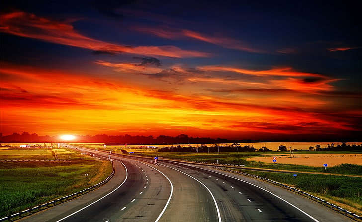 Autostrada al tramonto, strada asfaltata, stagioni, estate, tramonto, autostrada, Sfondo HD