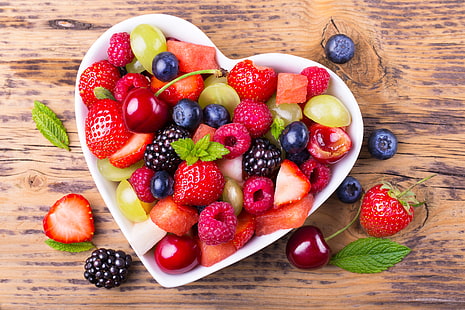 салат из разных ягод, вишня, ягоды, малина, черника, клубника, виноград, ежевика, фрукты, HD обои HD wallpaper