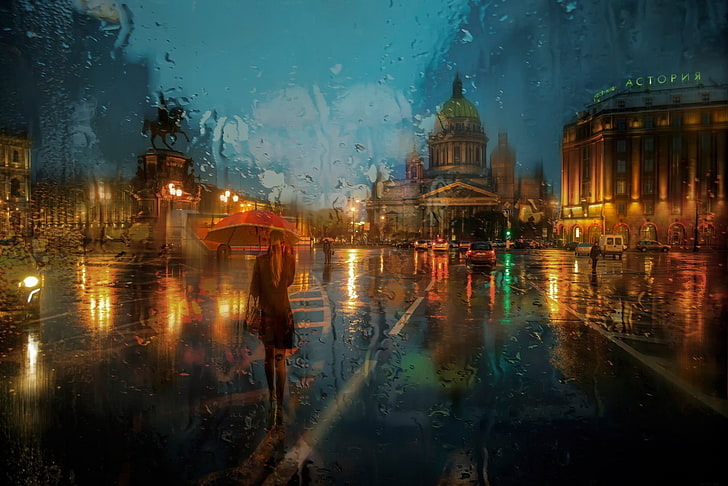 donna con ombrello che cammina sulla pittura di strada, San Pietroburgo, pioggia, Cattedrale di Isacco, strada, monumento, ombrello, Sfondo HD