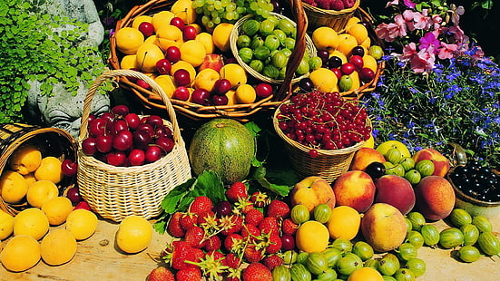 さまざまな果物、果物、桃、イチゴ、アプリコット、チェリー（食品）、赤い果実、バスケット、 HDデスクトップの壁紙 HD wallpaper