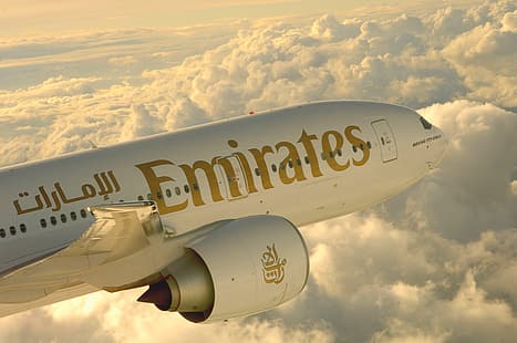 السماء ، الغيوم ، المحرك ، الطيران ، السماء ، الإمارات ، الطائرة ، الركاب ، 200 ، بوينج 777 ، الجناح ، طائرة ، طائرة، خلفية HD HD wallpaper