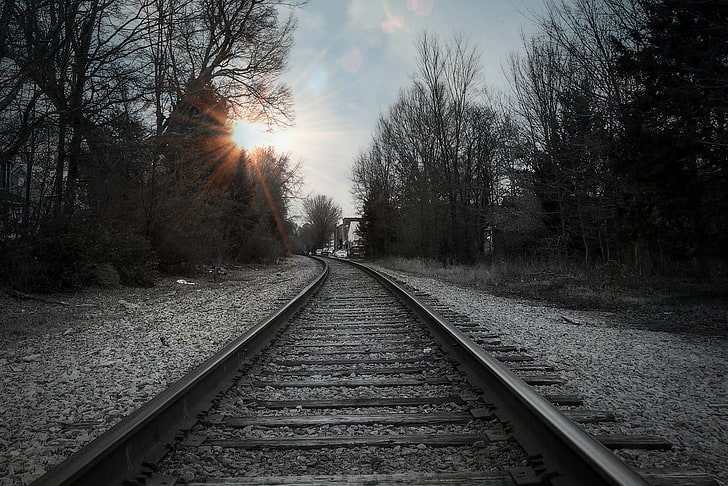Schwarz-Weiß-Teppich, Sonne, Eisenbahn, HD-Hintergrundbild