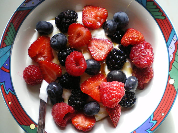 sliced strawberries and blueberries on white, red, and blue ceramic bowl with cream, Fruit, yogurt, honey, sliced, strawberries, blueberries, white, red, and blue, ceramic, bowl, cream, blackberries, raspberries, blueberry, food, freshness, berry Fruit, strawberry, dessert, healthy Eating, raspberry, red, breakfast, dieting, close-up, gourmet, ripe, HD wallpaper