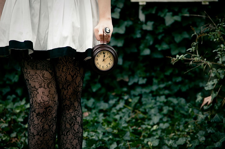 bokeh, cameo, clock, dress, frilly, goodbye, ivy, late, mood, patterned, ring, textured, tights, vines, whimsical, white, HD wallpaper