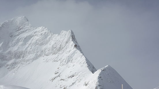 bergskedja, toppmöte, ås, topp, bergstopp, bergsklättring, himmel, berg, snöig, massiv, tillflykt, koja, snö, vinter, stuga, HD tapet HD wallpaper