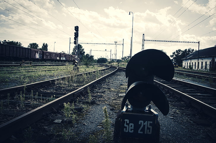 鉄道、鉄道駅、古い、錆、鉄道ヤード、地面、雲、プリピャチ、ウクライナ、ミュート、鉄道、放棄された、 HDデスクトップの壁紙