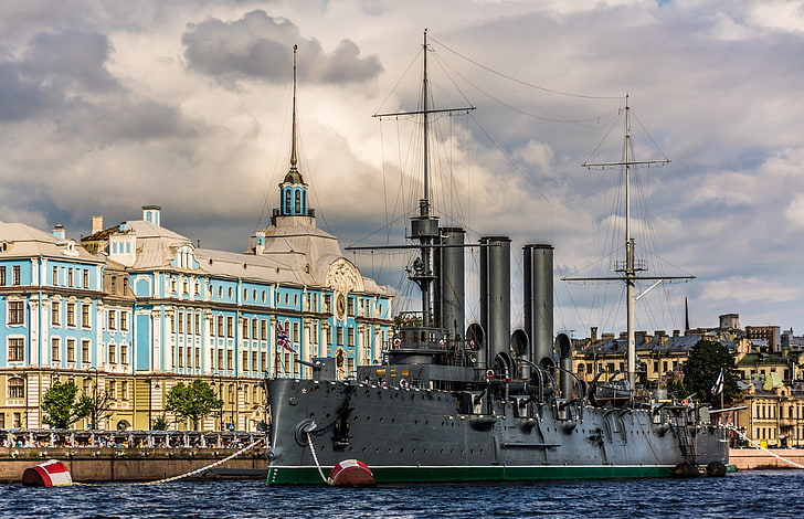 เรือสีเทา, แม่น้ำ, อาคาร, เซนต์ปีเตอร์สเบิร์ก, ออโรร่า, พิพิธภัณฑ์, ทางเดินเล่น, เรือลาดตระเวน, เขื่อน Petrogradskaya, โรงเรียนนายเรือ Nakhimov, Bolshaya Nevka, Cruiser Aurora, วอลล์เปเปอร์ HD