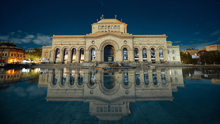 beige betonghus, byggnad, reflektion, Armenien Yerevan, HD tapet