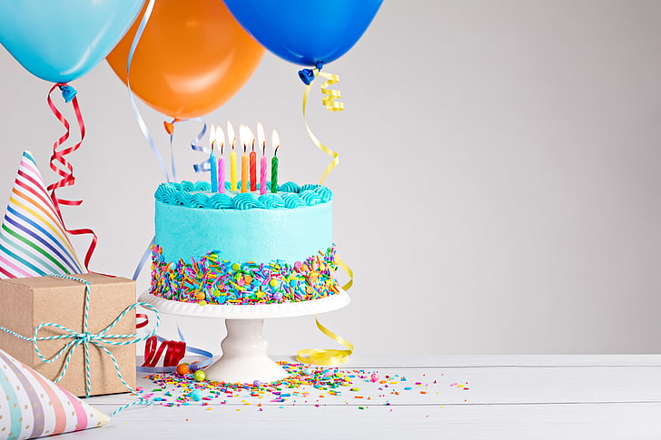 blauer Fondant-bedeckter Kuchen, Ballone, Geburtstag, bunt, Kuchen, alles Gute zum Geburtstag, Feier, Kerzen, Dekoration, HD-Hintergrundbild
