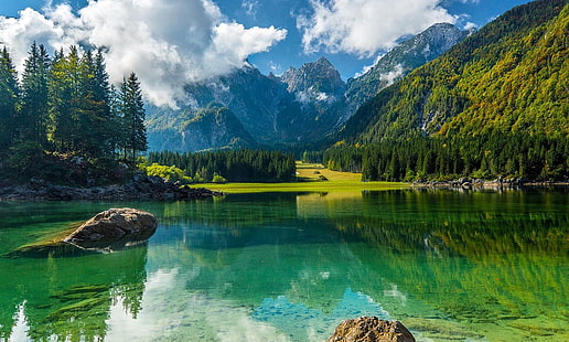 озеро, лес, вода, облака, весна, деревья, зеленые, природа, пейзаж, горы, HD обои HD wallpaper