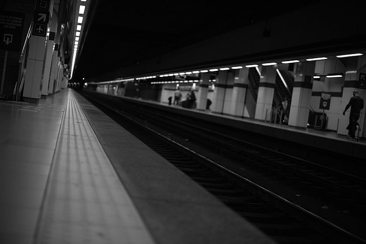 black and white, blur, commuter, light, perspective, platform, railroad, railway, station, train, train station, transportation system, travel, tube, tunnel, HD wallpaper