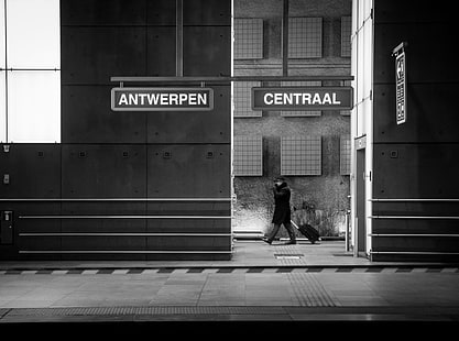 Antwerpen Centraal, czarny bagaż, czarno-biały, kreatywny, miasto, podróż, portret, biały, czarny, cztery, świat, stacja, ulica, scena, aparat, pociąg, miejski, najlepszy, kwadratowy, monochromatyczny, obiektyw, pierwsza, twarze, Belgia, Przeglądaj, kompozycja, Thomas, salzburg, szczery, 35mm, Moments, blackandwhite, 45mm, lumix, olympus, panasonic, 50mm, fotografia, scout, Antwerp, primelens, squareformat, trainstation, commons, third, unposed, antwerpen, 20mm, antwerpencentraal, centraal, festbrennweite, format, geiregger, people, micro, microfourthird, osterreich, panasonicgx7, photopgraphy, photopraphy, snap, strassenfotografie, streetphotopraphy, thomasgeiregger, tomge, Tapety HD HD wallpaper
