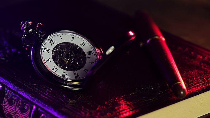 orologio da tasca, penna, libro, fotografia di still life, still life, orologio, tempo, Sfondo HD