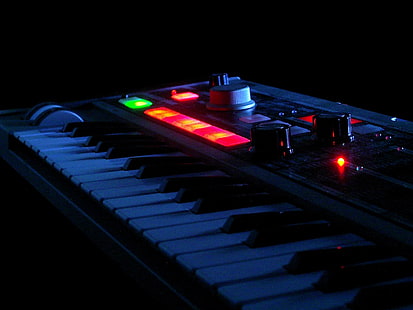 لوحة مفاتيح إلكترونية باللونين الأسود والرمادي ، موسيقى ، بيانو، خلفية HD HD wallpaper