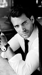 Henry Cavill 2015, grayscale photo of man wearing suit, Hollywood Celebrities, Male celebrities, hollywood, actor, black and white, 2015, henry cavill, HD wallpaper HD wallpaper