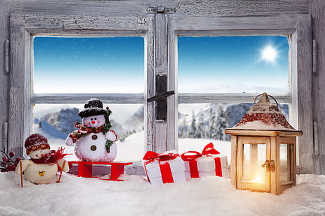 two snowmen decors, winter, snow, decoration, New Year, window, Christmas, gifts, snowman, Merry Christmas, Xmas, lantern, HD wallpaper HD wallpaper
