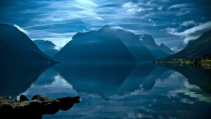 Красиво синьо отражение, езера, отражения, планини, природа, синьо, природа и пейзажи, HD тапет