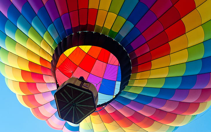 Kolorowy Hot Air Blloon HD, żółty, zielony i czarny wielobarwny balon na ogrzane powietrze, świat, kolorowy, gorący, podróże, podróże i świat, powietrze, blloon, Tapety HD
