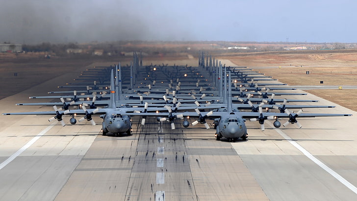 Lockheed C-130 Hercules, aircraft, military aircraft, runway, HD wallpaper