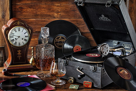 svart vinylspelare, stil, retro, klocka, glas, cognac, skivor, vintage, karaff, grammofon, HD tapet HD wallpaper