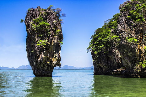 klippformation i vatten, Thailand, thailändskt, hav, himmel, ö, sten, vatten, HD tapet HD wallpaper