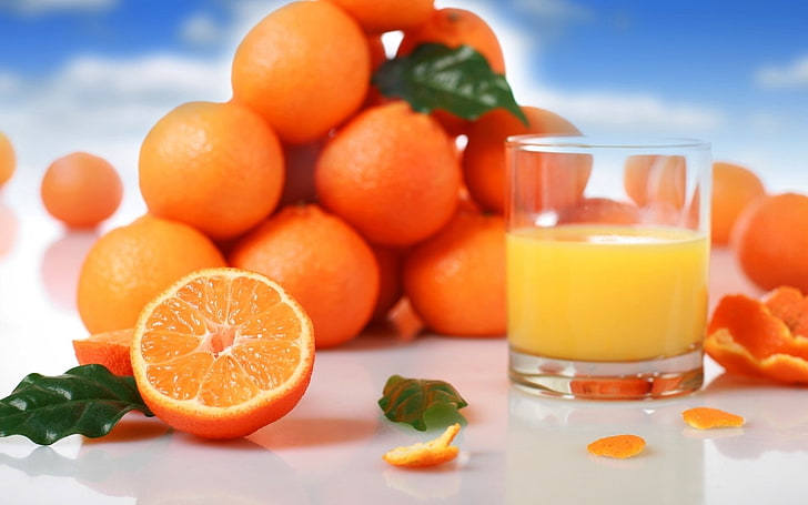 оранжевые фрукты, апельсины, фрукты, бокал, свежие, HD обои