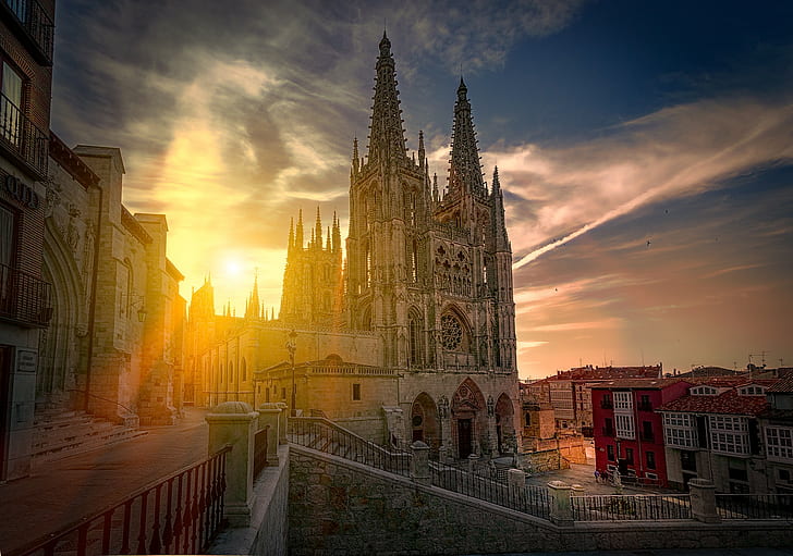 sunlight, Spain, tower, old building, Burgos, clouds, cityscape, architecture, cathedral, building, town, Sun, house, HD wallpaper
