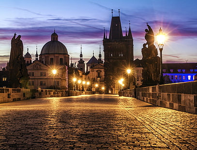 橋、都市、ライト、夜明け、建物、朝、舗装、プラハ、チェコ共和国、照明、建築、彫刻、プラハ、カレル橋、 HDデスクトップの壁紙 HD wallpaper