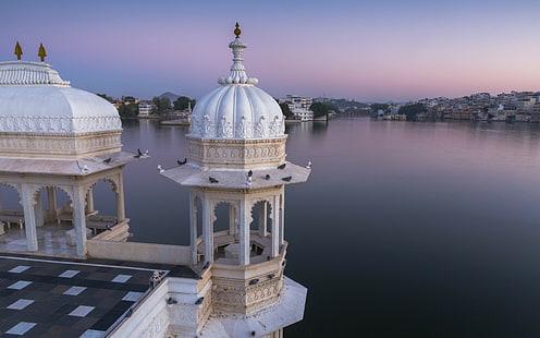 Udaipur, Rajasthan, Indien, vitt och brunt lusthus, Lake, India, Udaipur, Rajasthan, Palace, Panorama, HD tapet HD wallpaper
